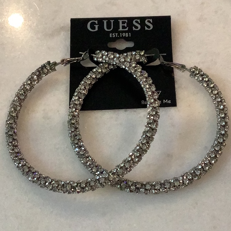 Guess Silver Tone Pave Crystal Glass Stone Hoop Earrings Brand New 25$